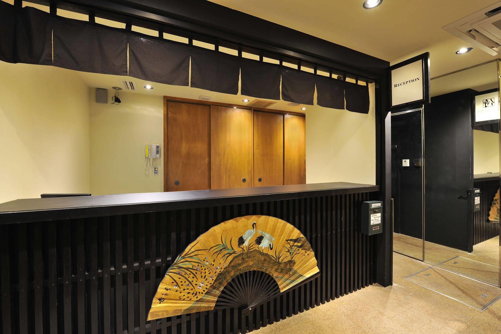 Khaosan Tokyo Samurai Capsule hotel *