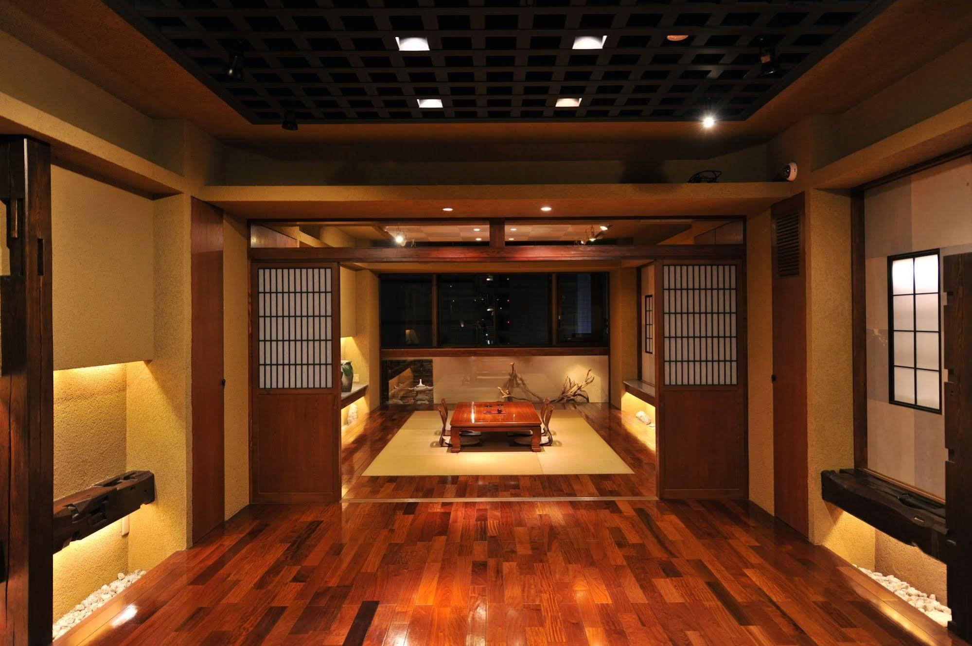 Capsule hotel Khaosan Tokyo Samurai Tokyo