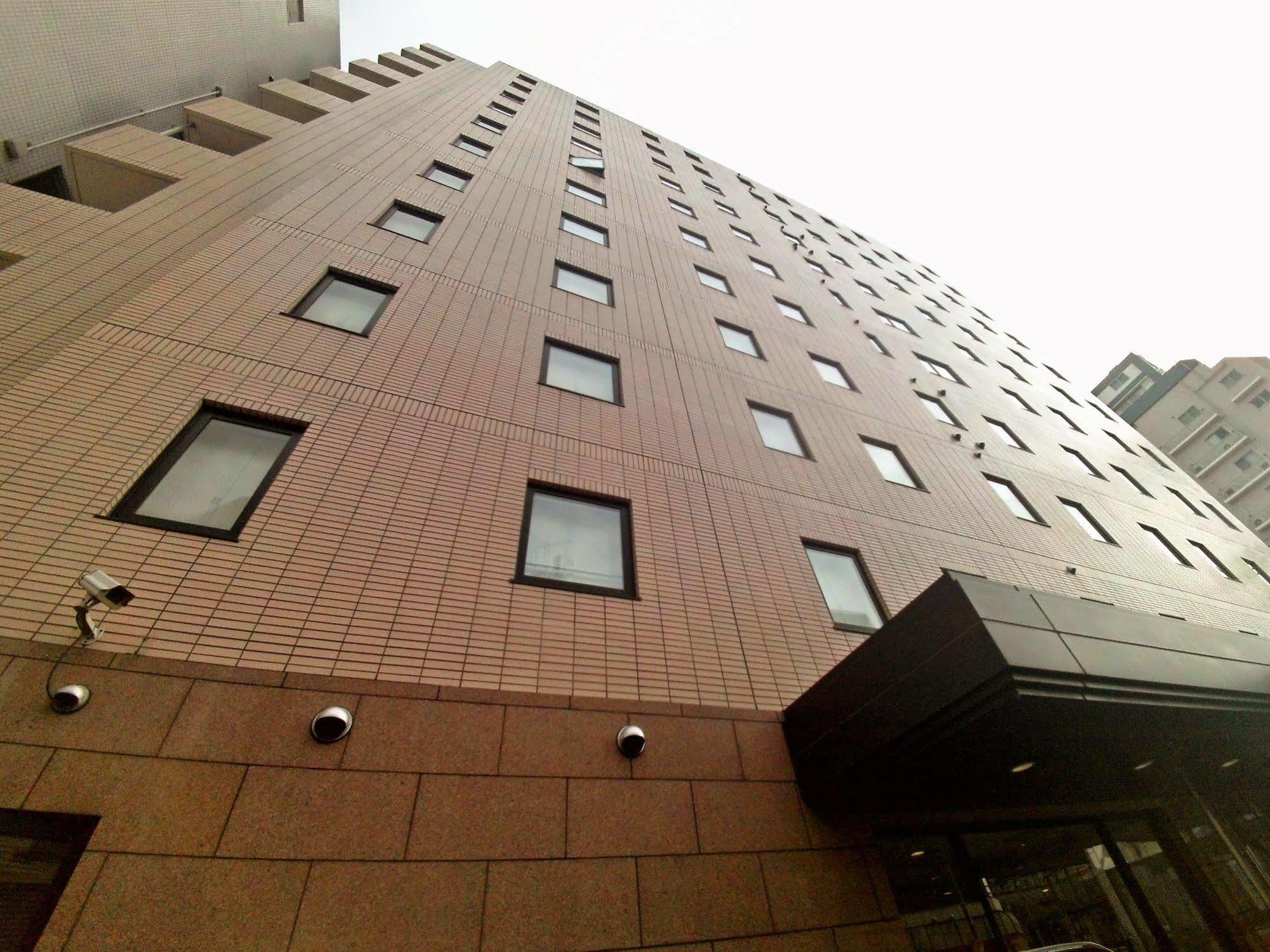 Hotel Smile Ayase Ekimae