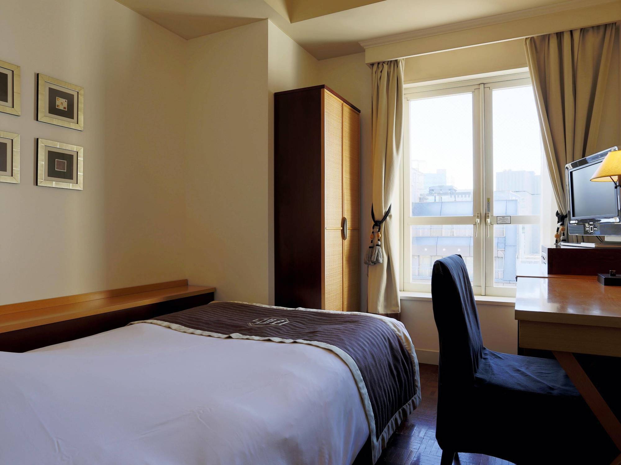 Monterey Ginza 4*