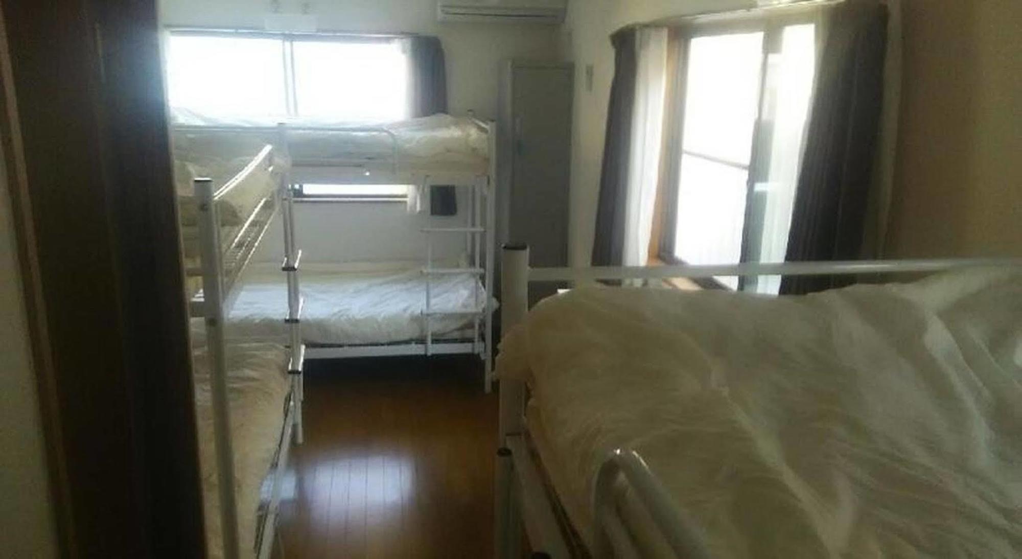 Hostel J's Backpackers *