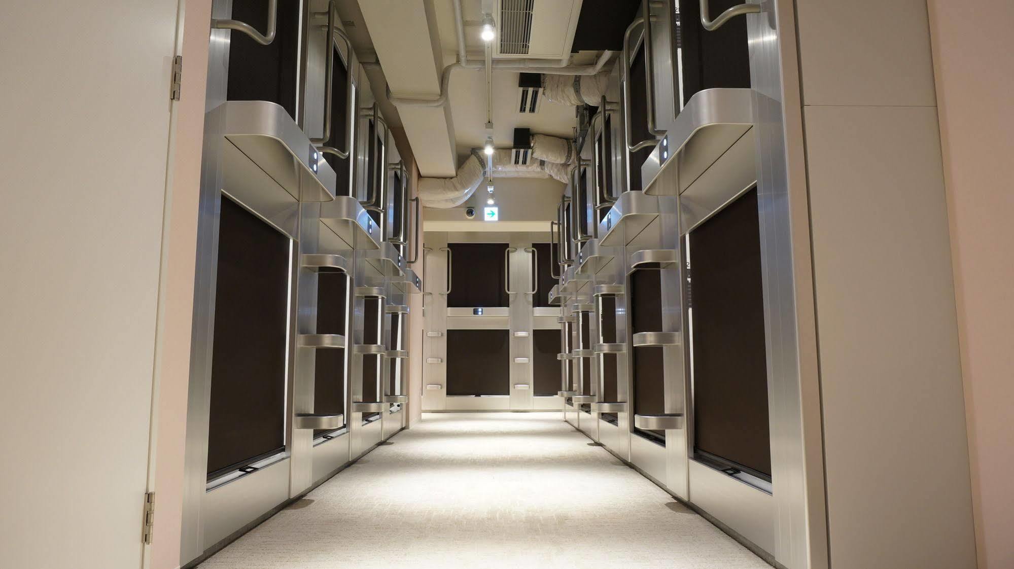 Akihabara Bay Capsule hotel Tokyo