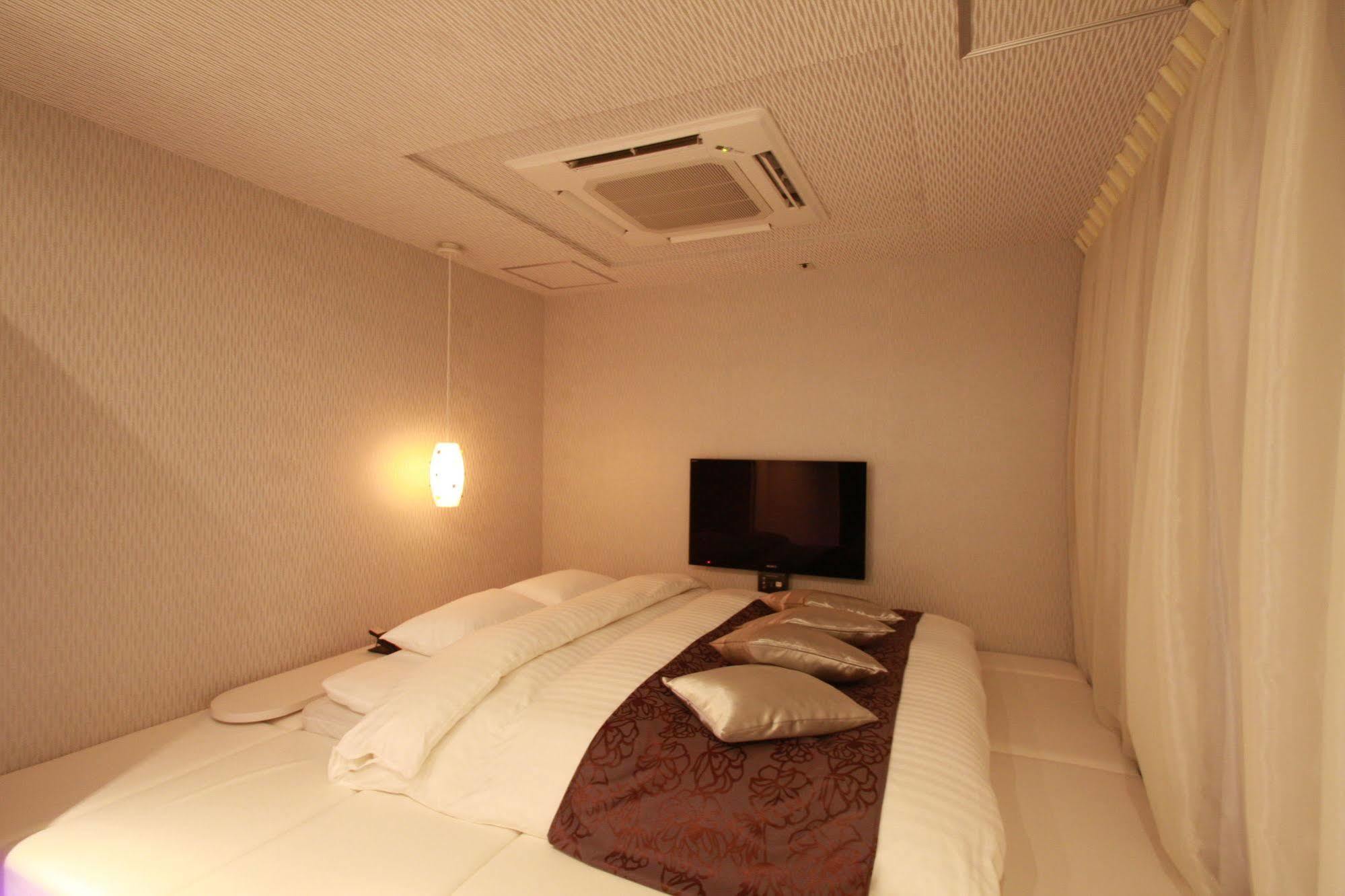 Edoyado (adults Only) Love hotel 2*