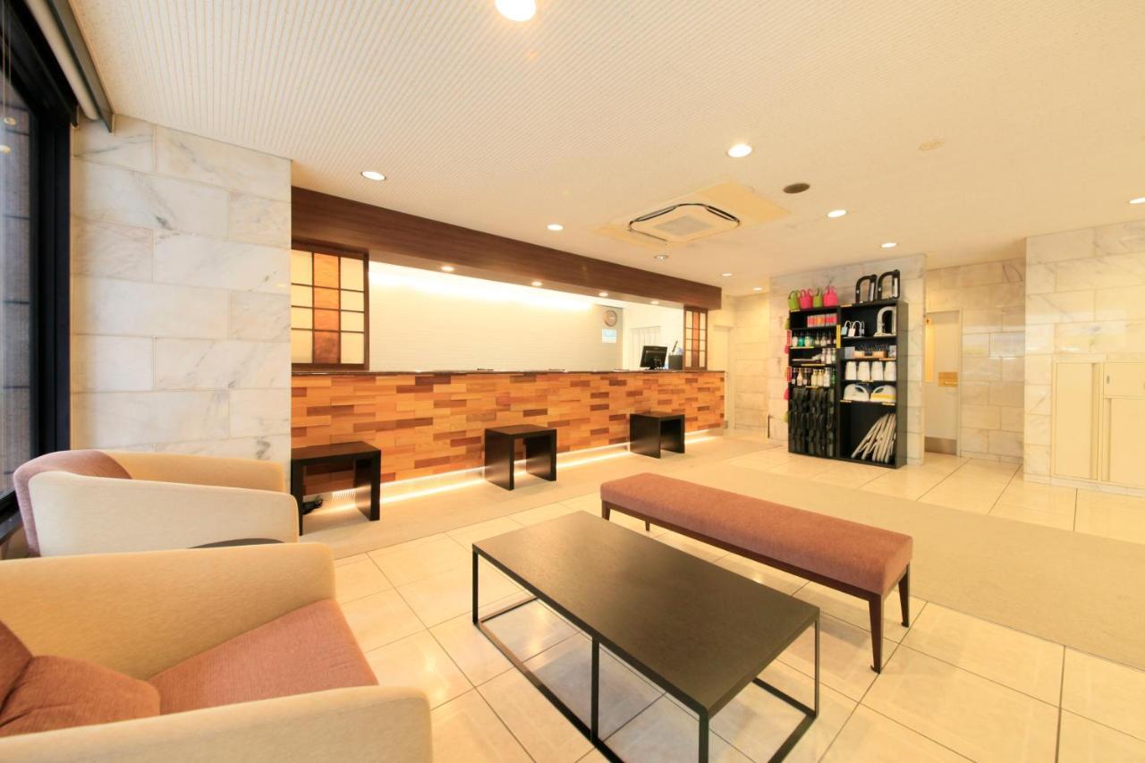 Hotel Smile Ayase Ekimae