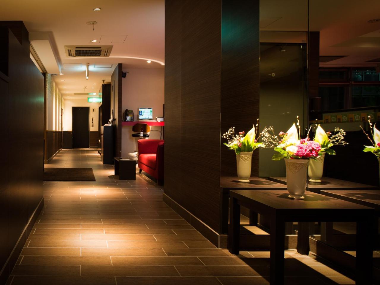 Super Akabane Station Higashiguchi Ichibangai Hotel 2*