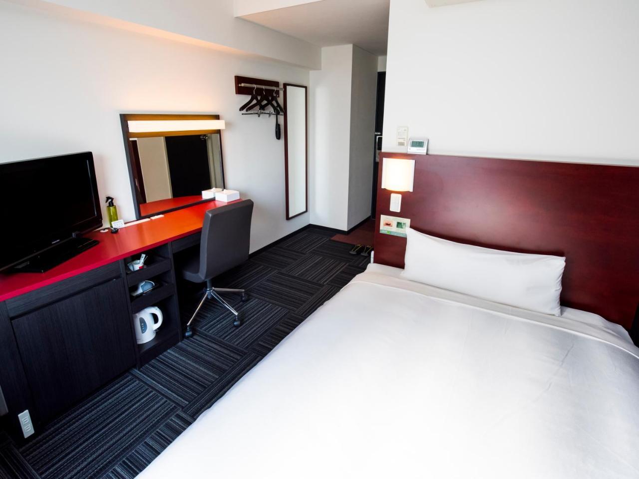 Super Akabane Station Higashiguchi Ichibangai Hotel