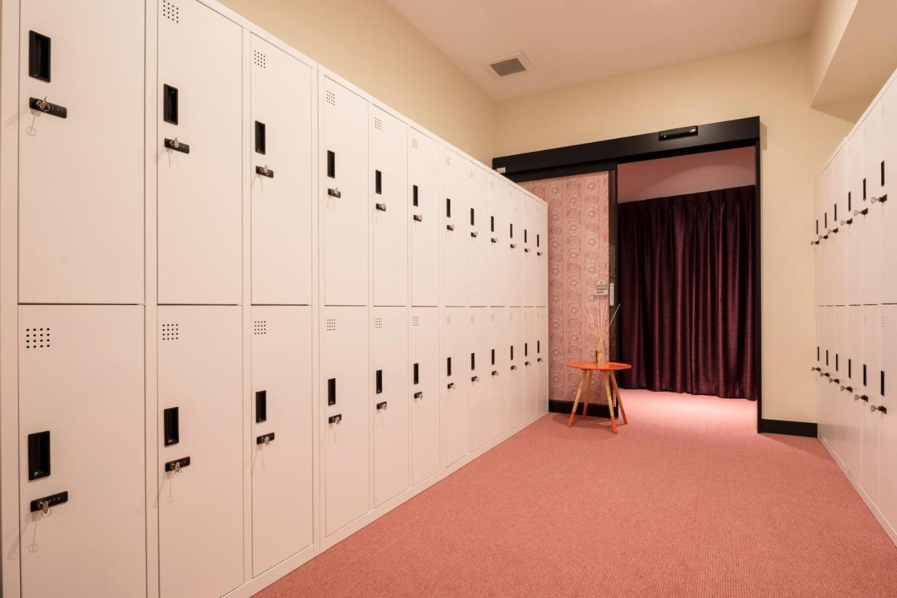 Albida Aoyama Capsule hotel Tokyo