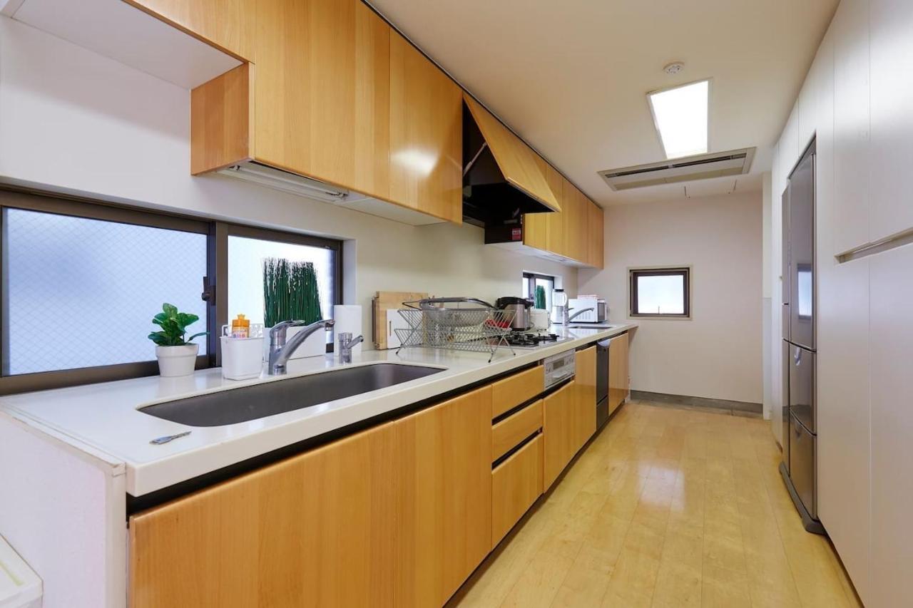 Apartment 3 Bedroom Luxury House Aa/#007 *