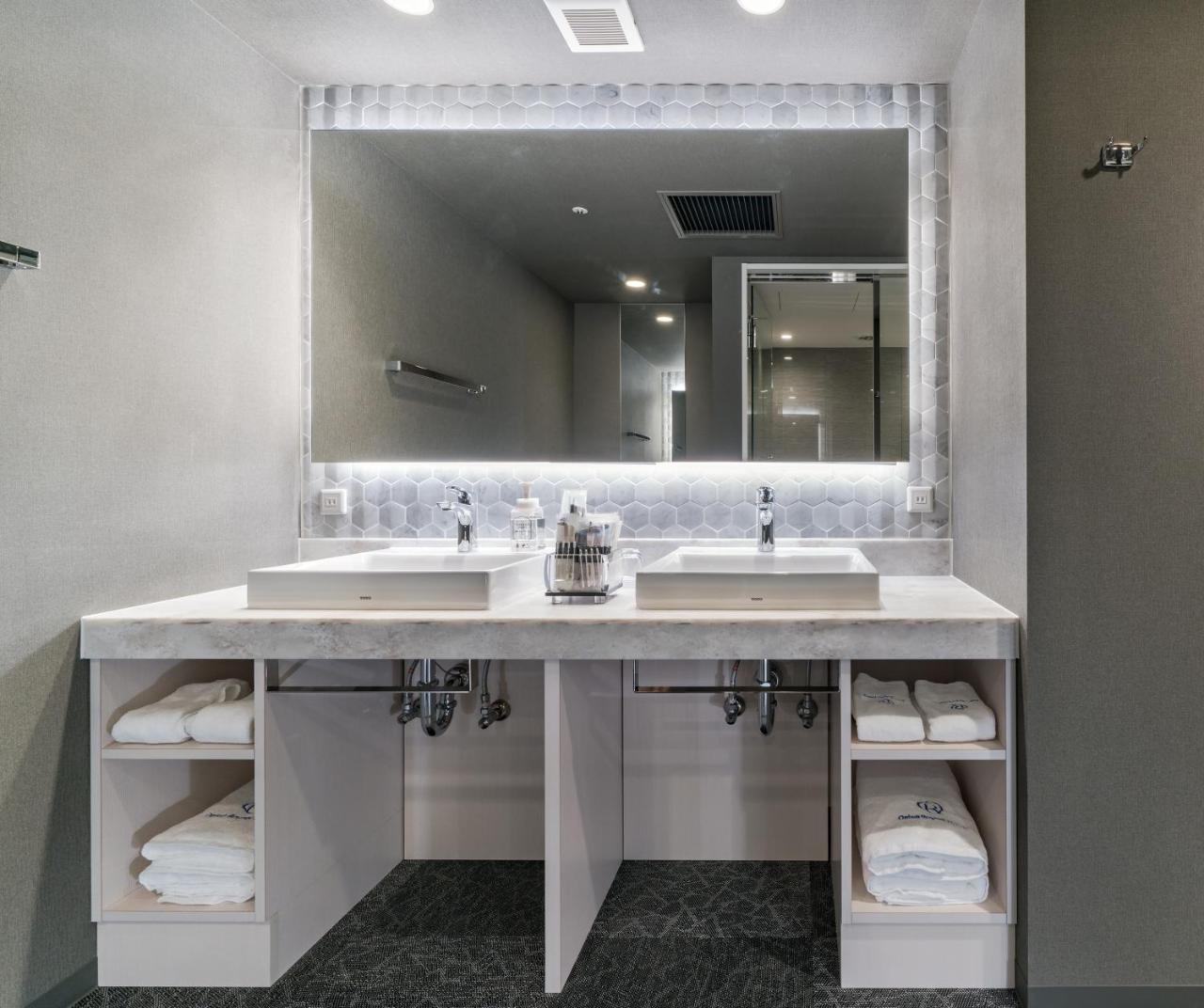 Hotel Daiwa Roynet Nishi-shinjuku Premier 4*