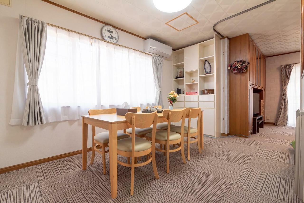 Hong House Villa *