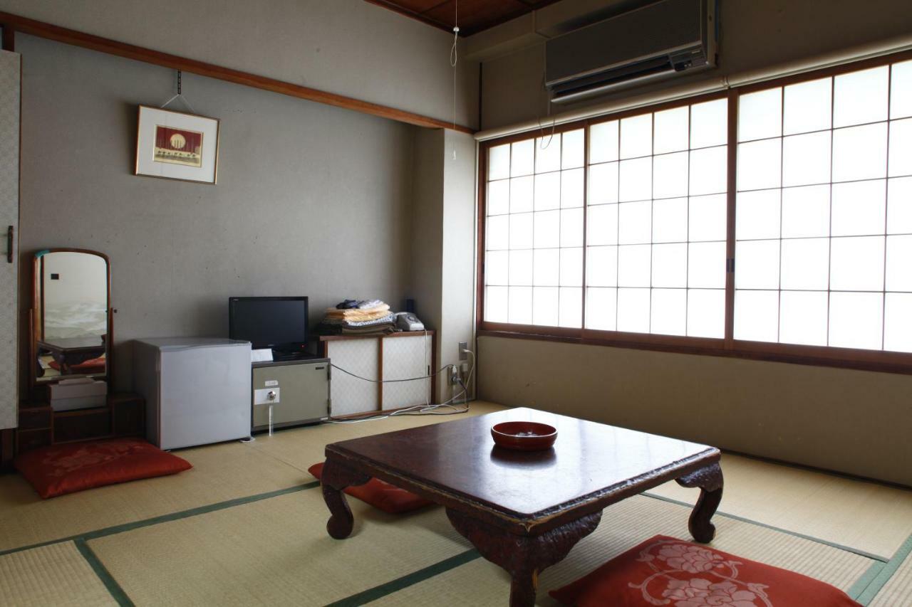 Ryokan Homeikan Honkan / Daimachi Annex 3*