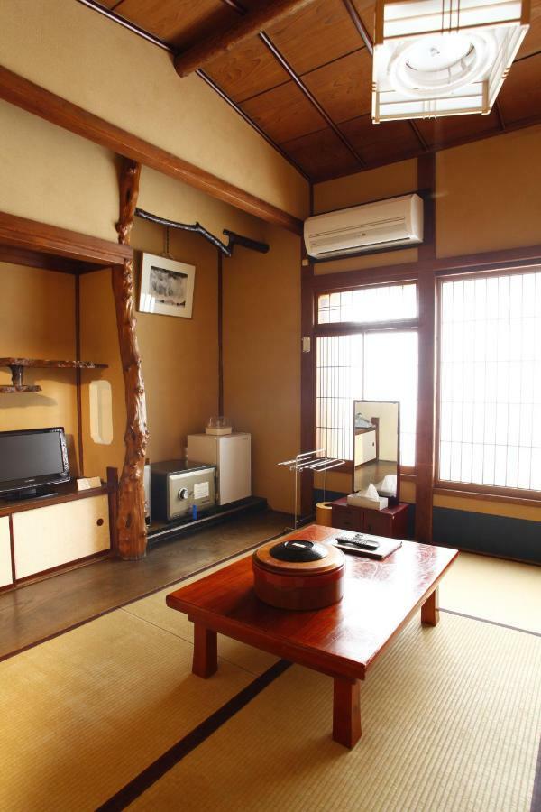 Ryokan Homeikan Honkan / Daimachi Annex