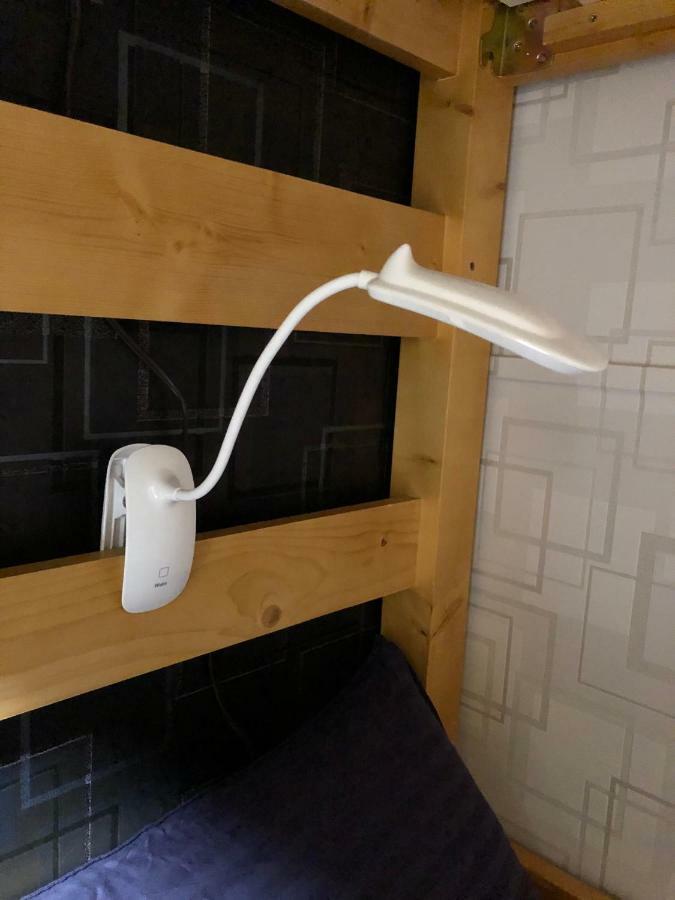 Adonis - Share For Male Only At Center Hostel *