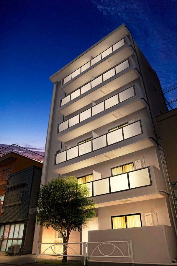 Ly Honjo Tokyo
