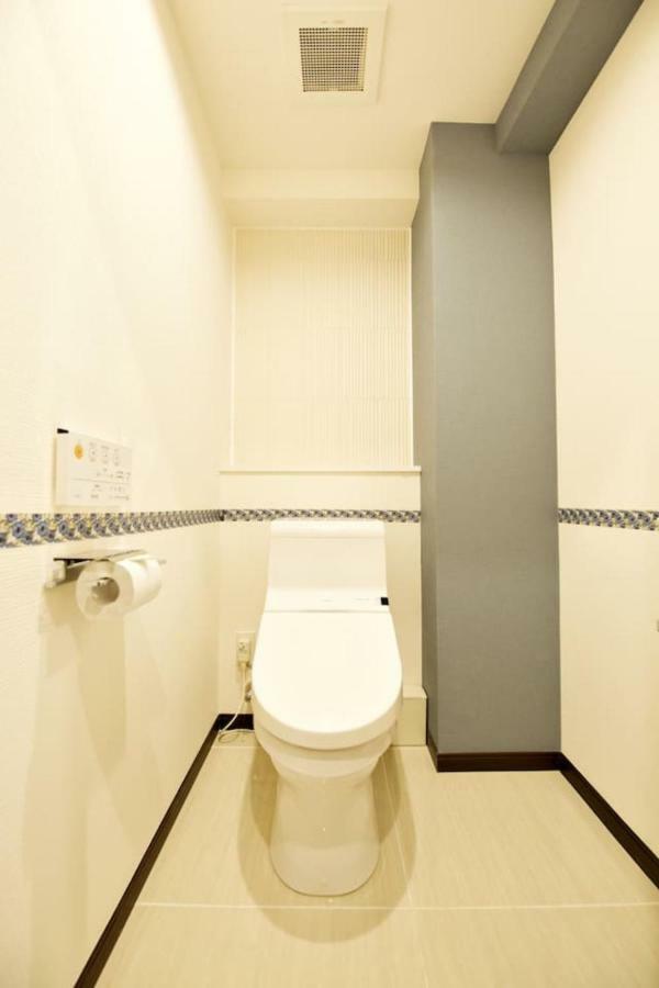 Kanbe Building 301 *