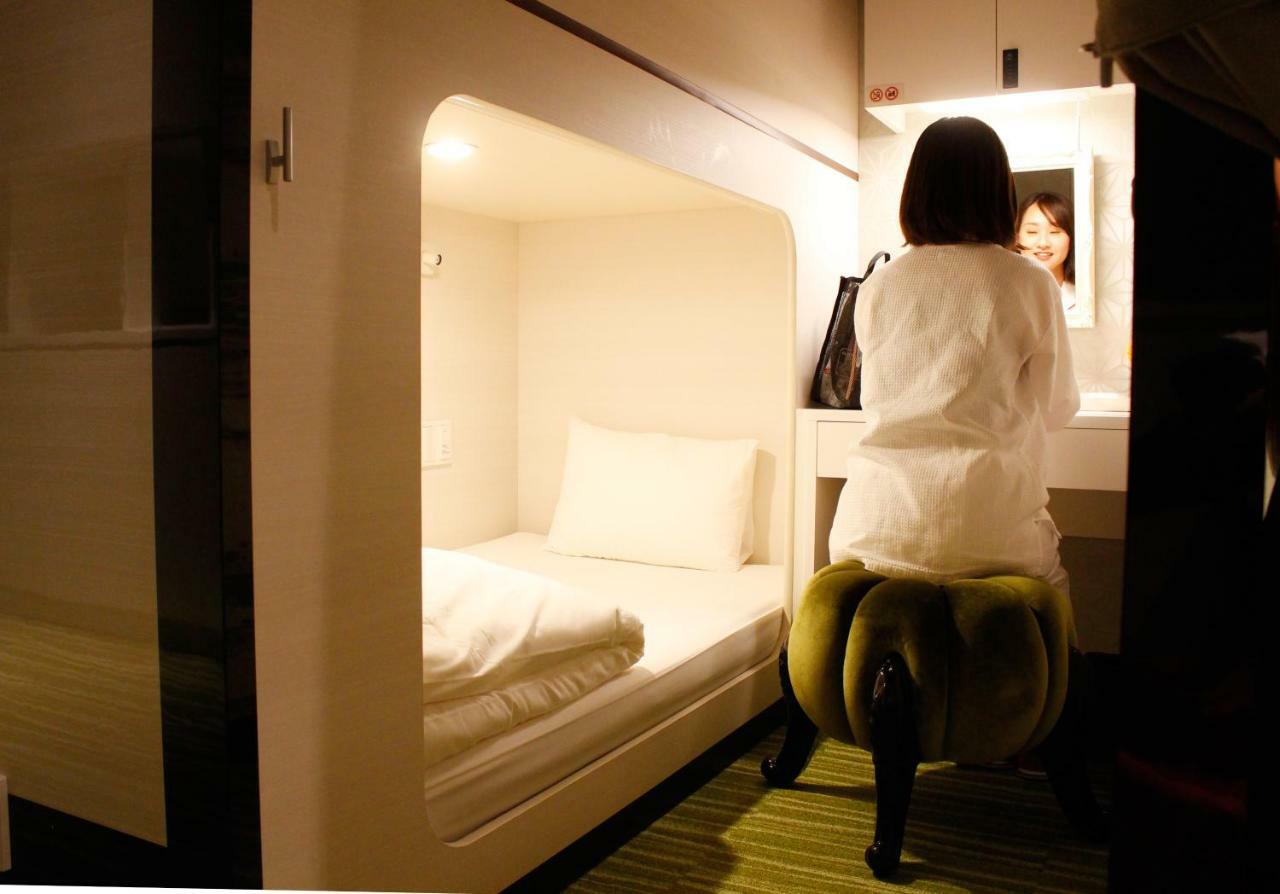 Capsule hotel Albida Aoyama