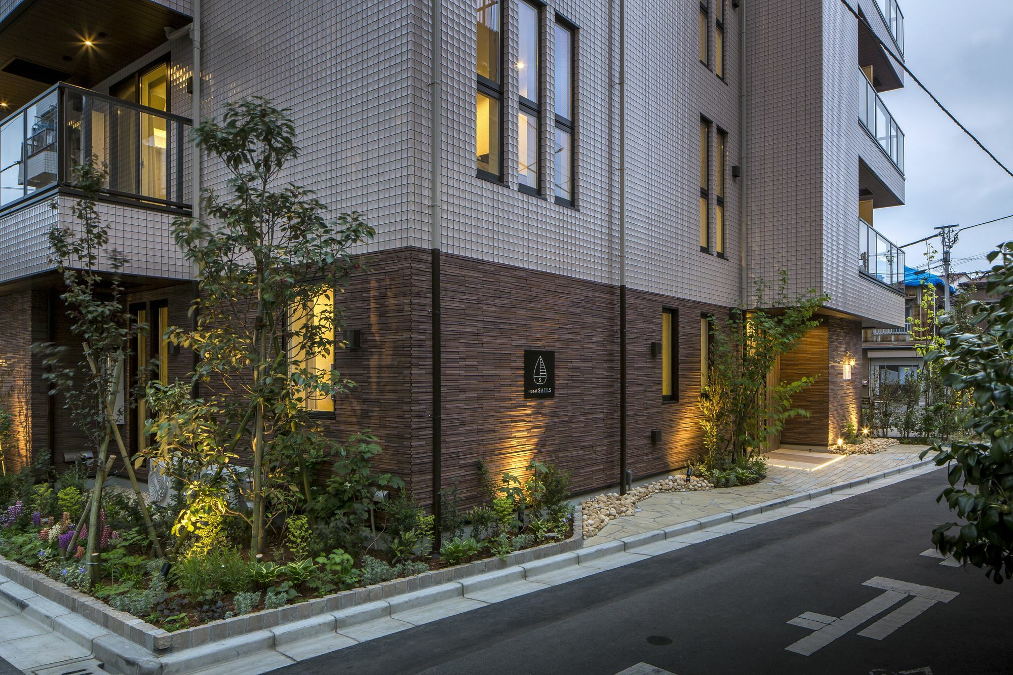 Sails Hotel Tokyo