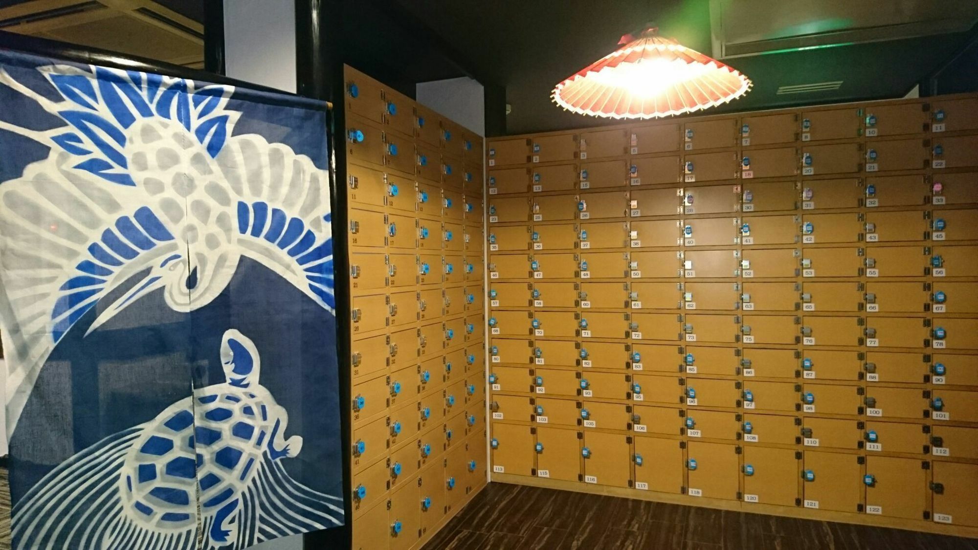 Capsule Hatagoya * Tokyo