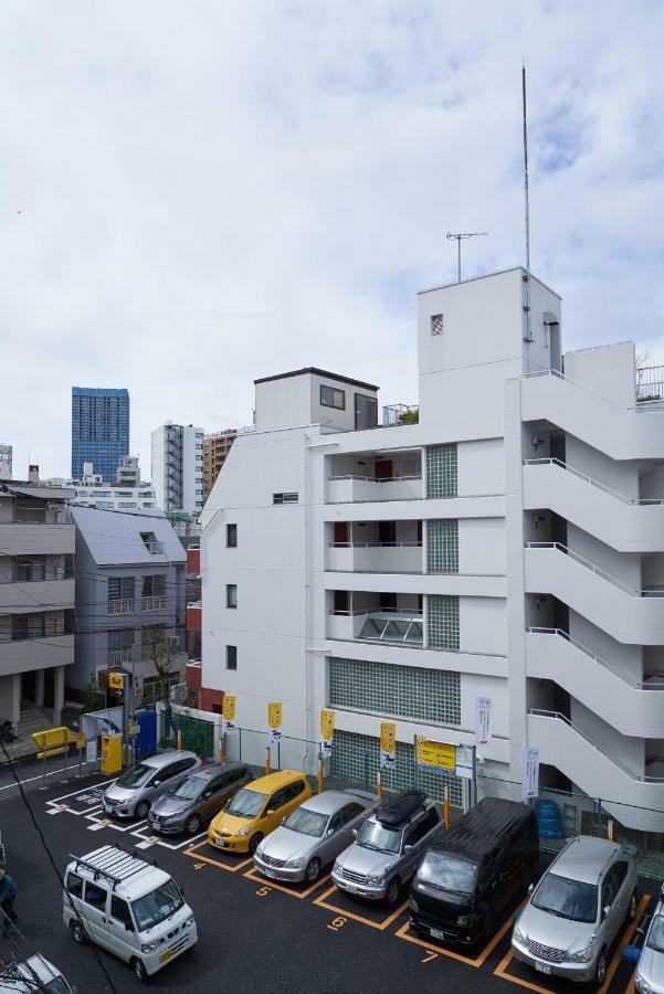 Sakura House
