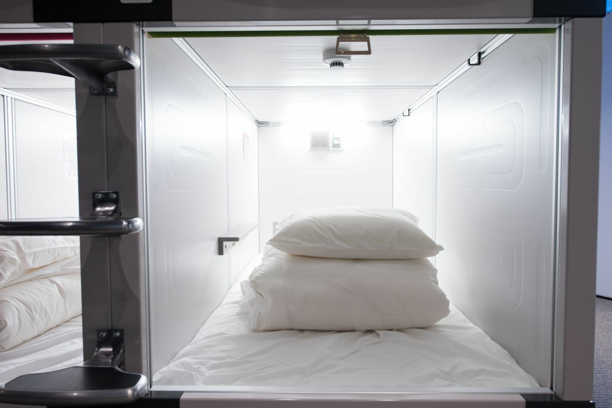Capsule Transit Shinjuku Capsule hotel Tokyo