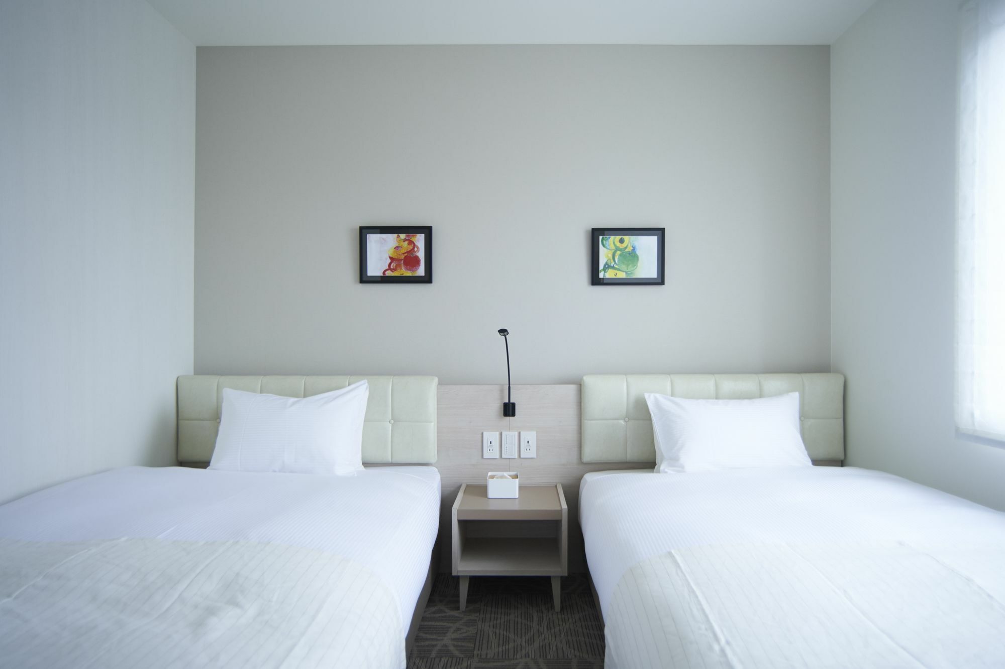 Quintessahotel Tokyohaneda Comic&books Hotel Tokyo