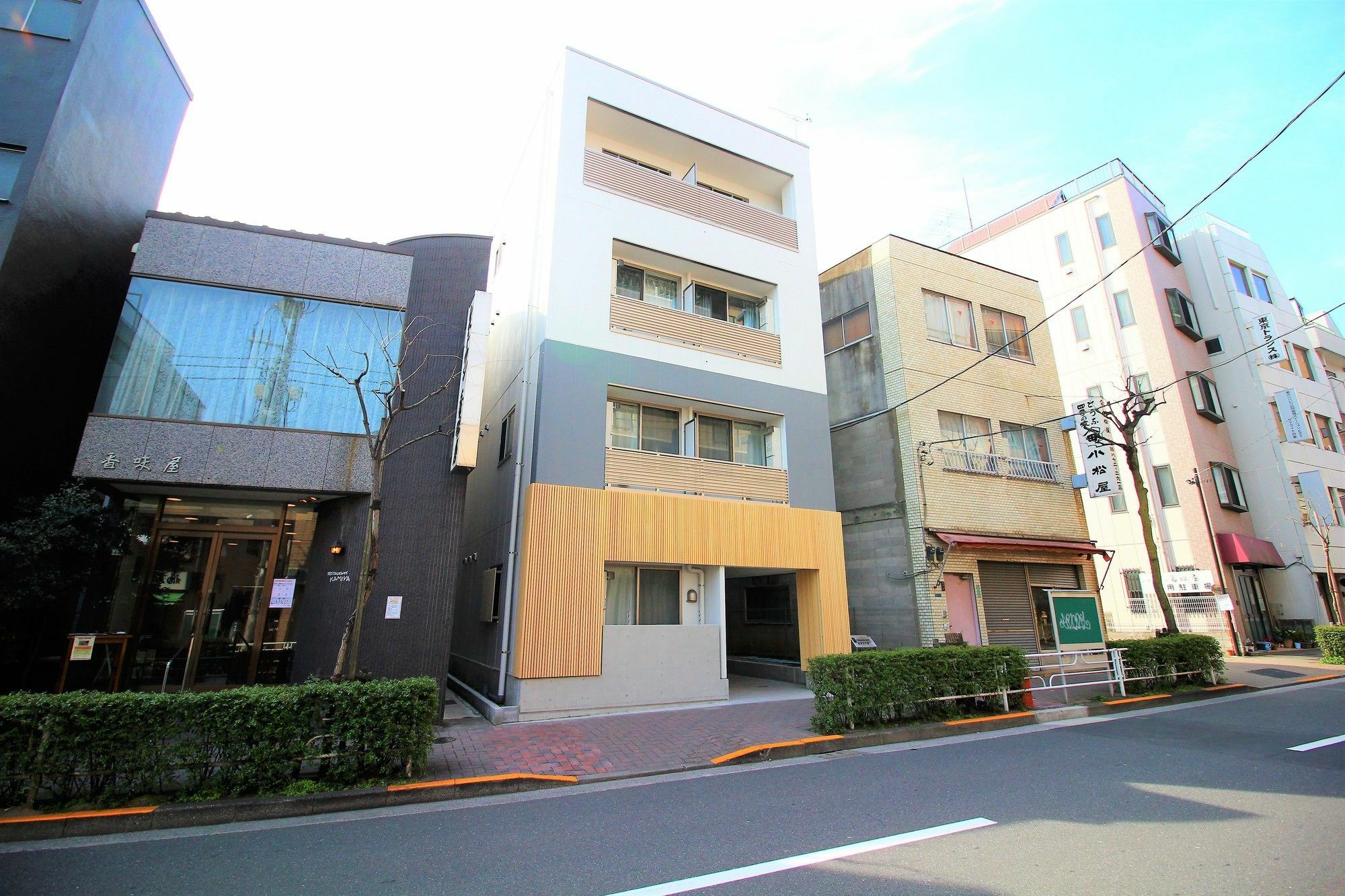 Apartment Sakura Cross Ueno Iriya Tokyo