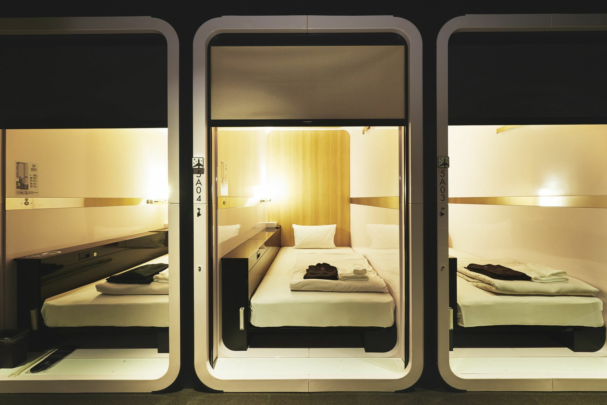 Capsule hotel First Nihonbashiyokoyamacho Tokyo