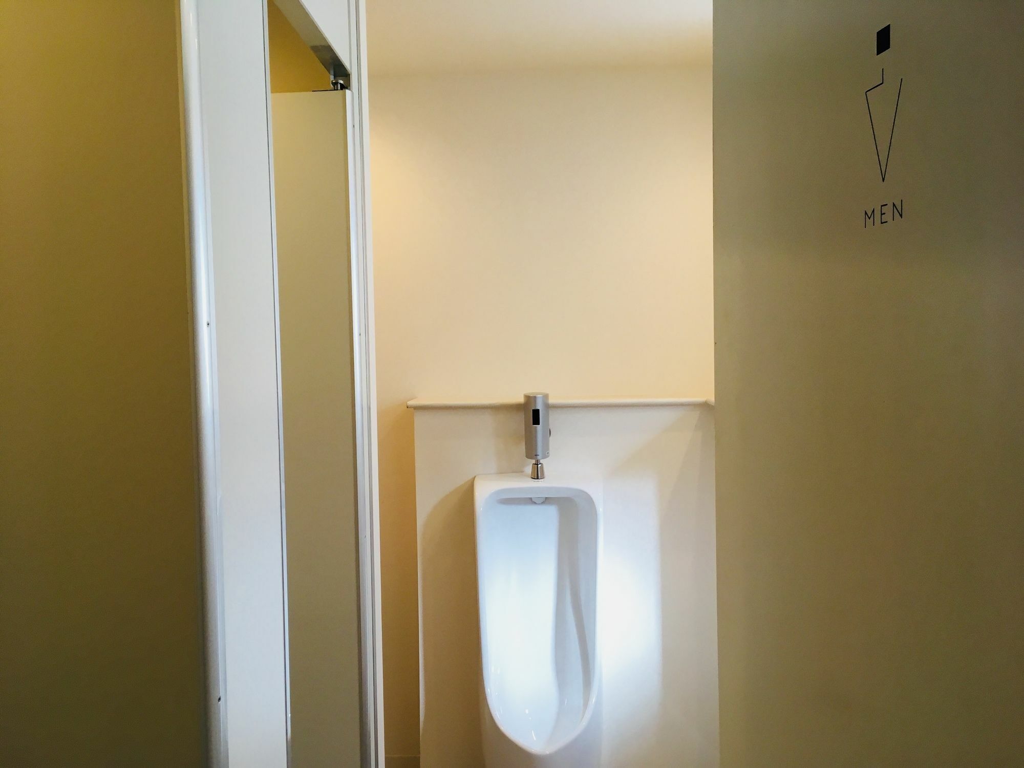 Hotel Playsis East 3*