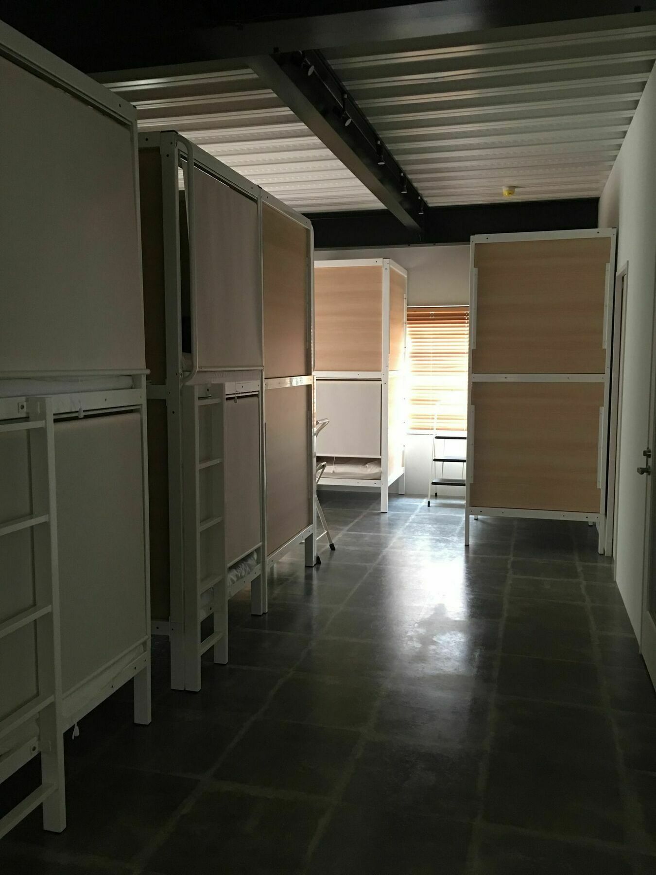 Hotel Bed And Yoga - Hostel, Caters To Women Tokyo