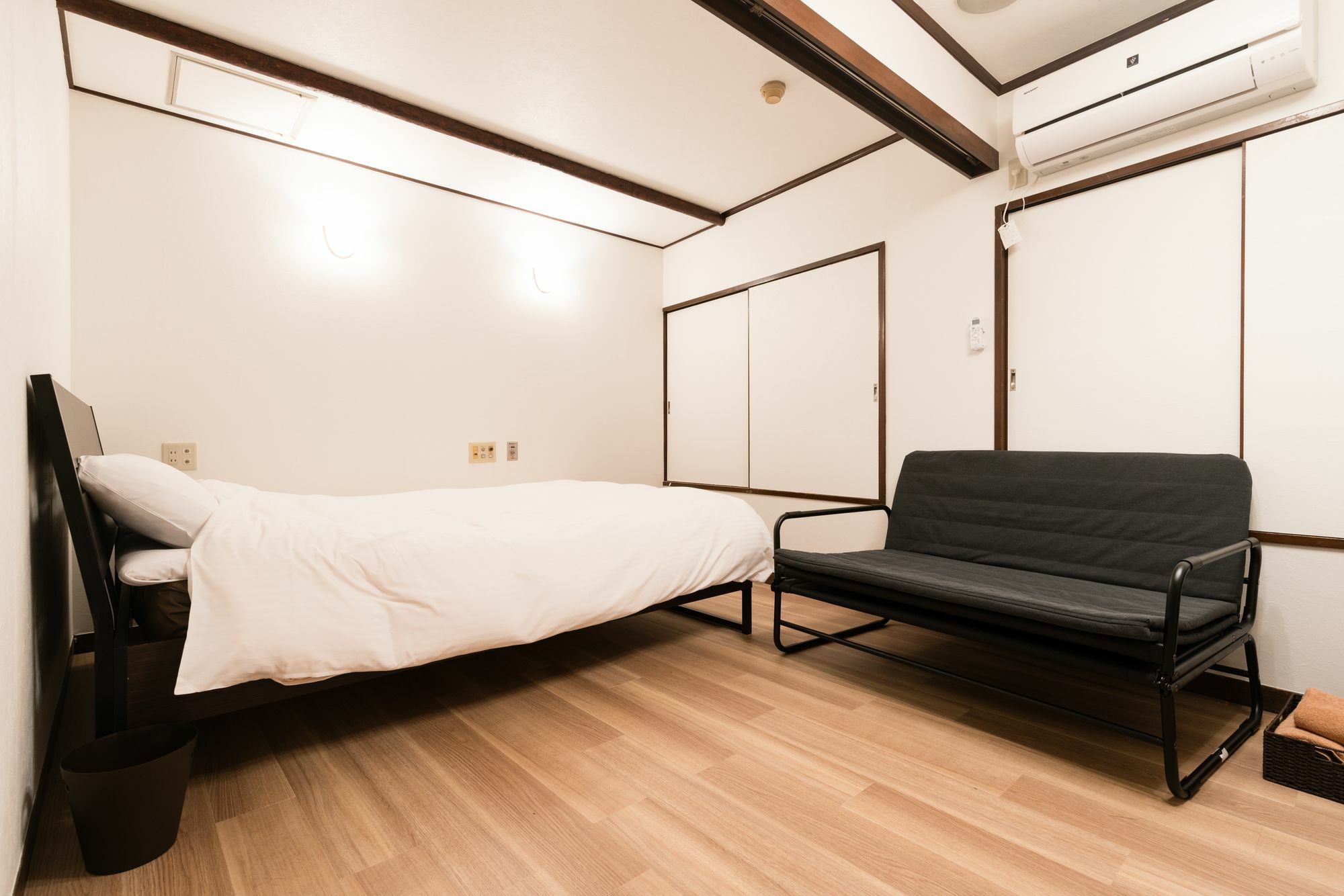 Ouji Music Lounge Hostel *