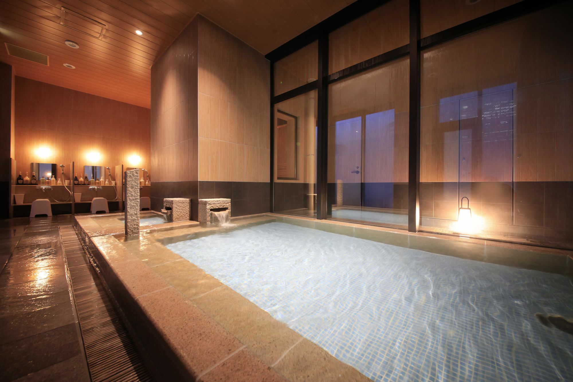 Candeo Shimbashi Hotel