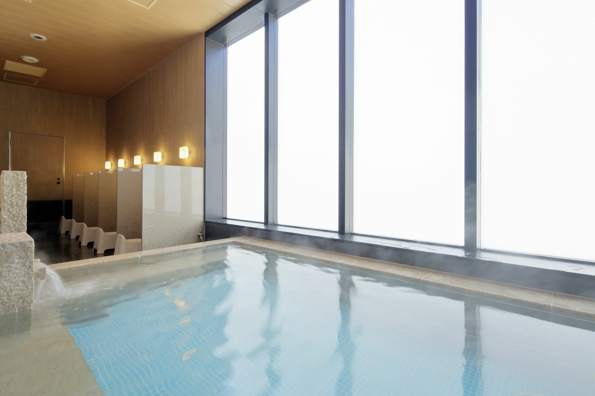 Candeo Shimbashi Hotel Tokyo