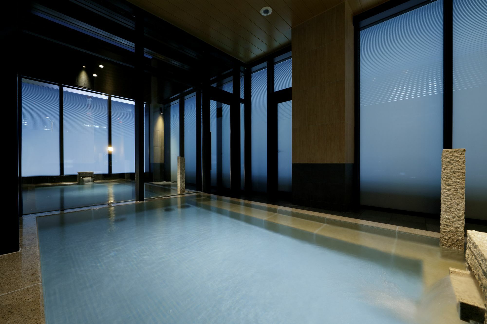 Hotel Candeo Shimbashi 4*
