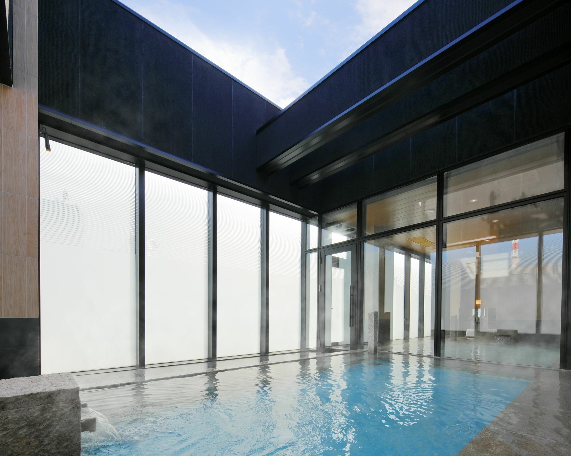 Hotel Candeo Shimbashi 4*