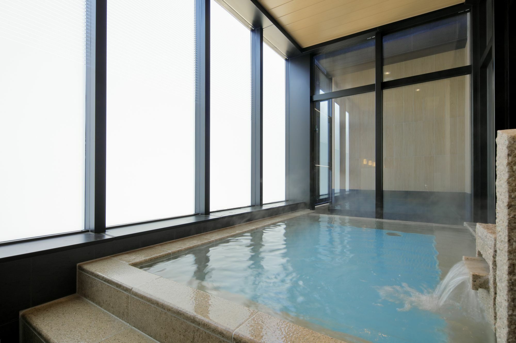 Candeo Shimbashi Hotel