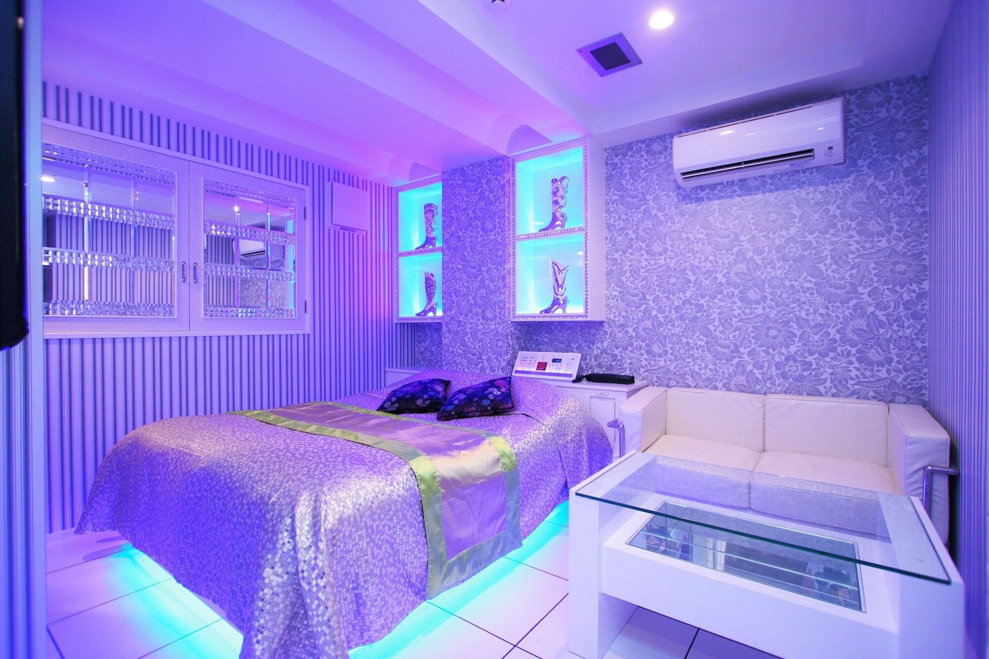 Love hotel Kahni (adults Only)