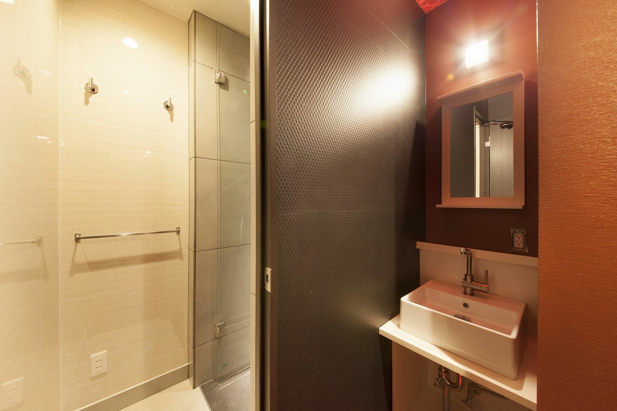 Capsule hotel Centurion Residential Tower 2*