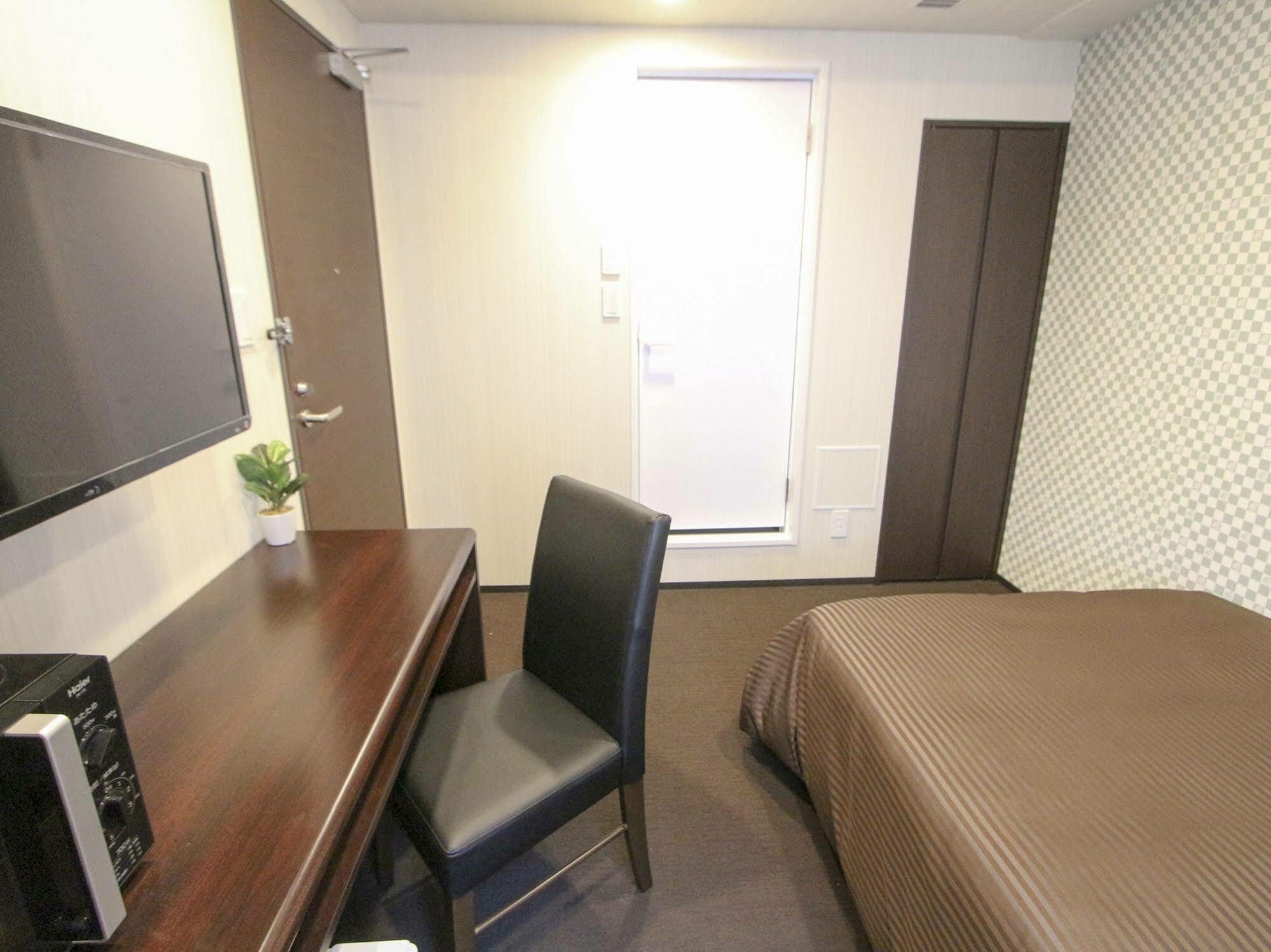 Livemax Nihonbashi Hakozaki 3*