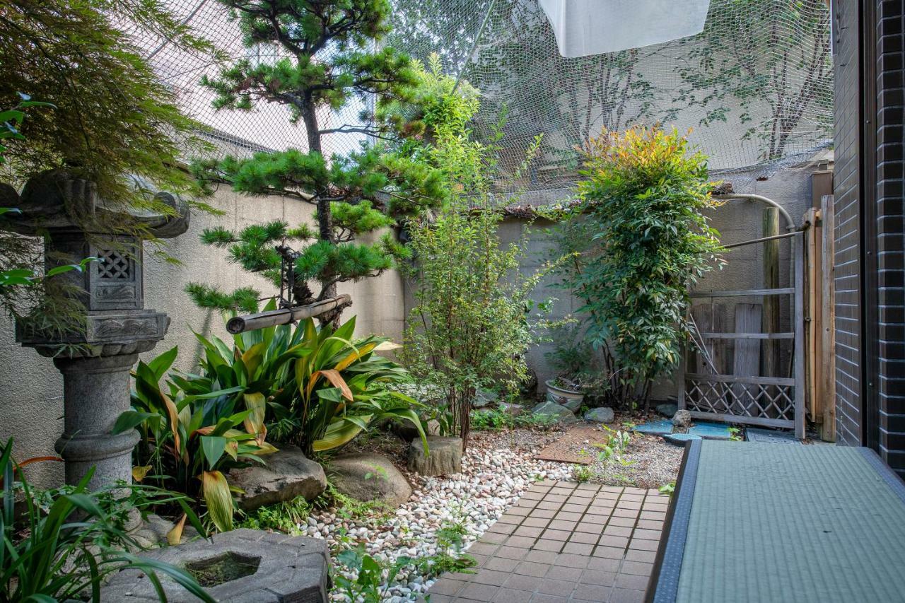 House Guest house *