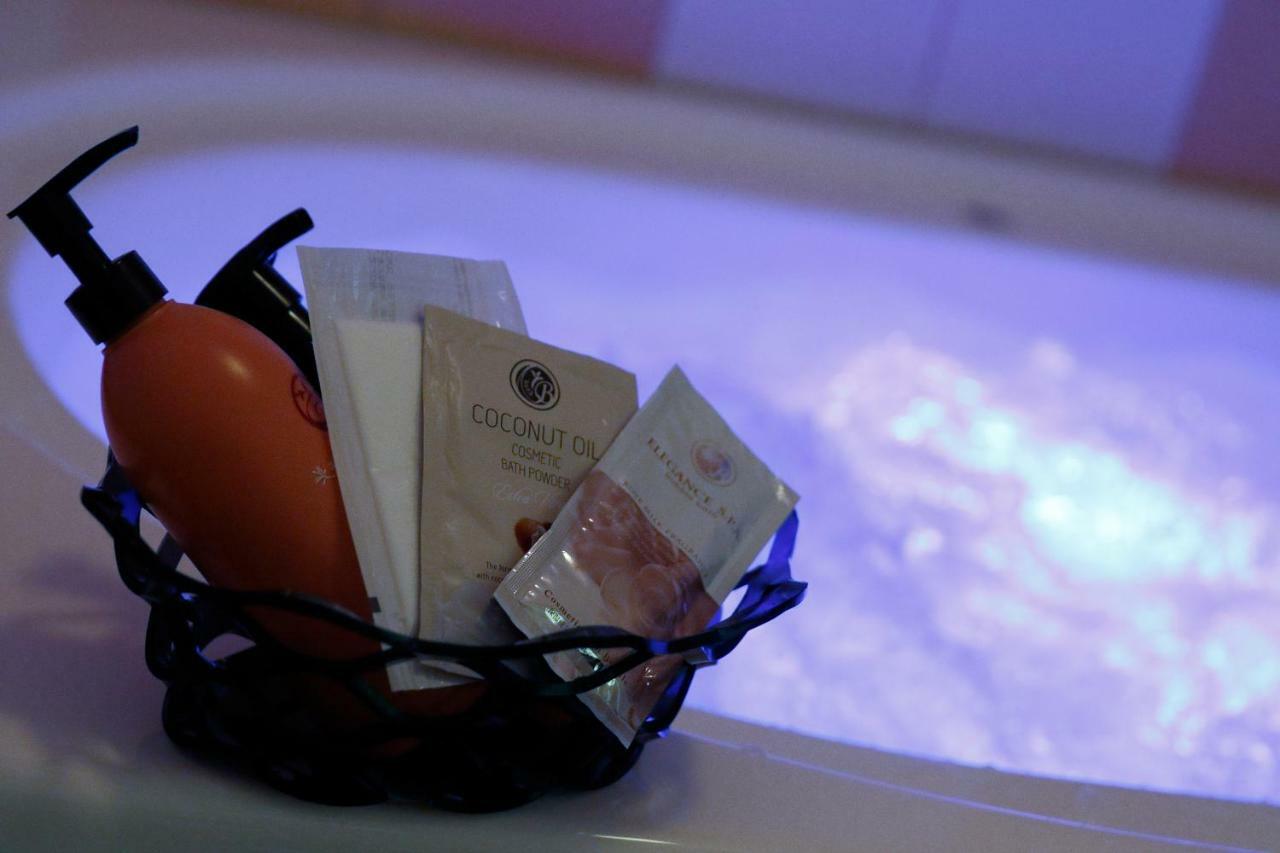 Love hotel Le Club (adults Only) *