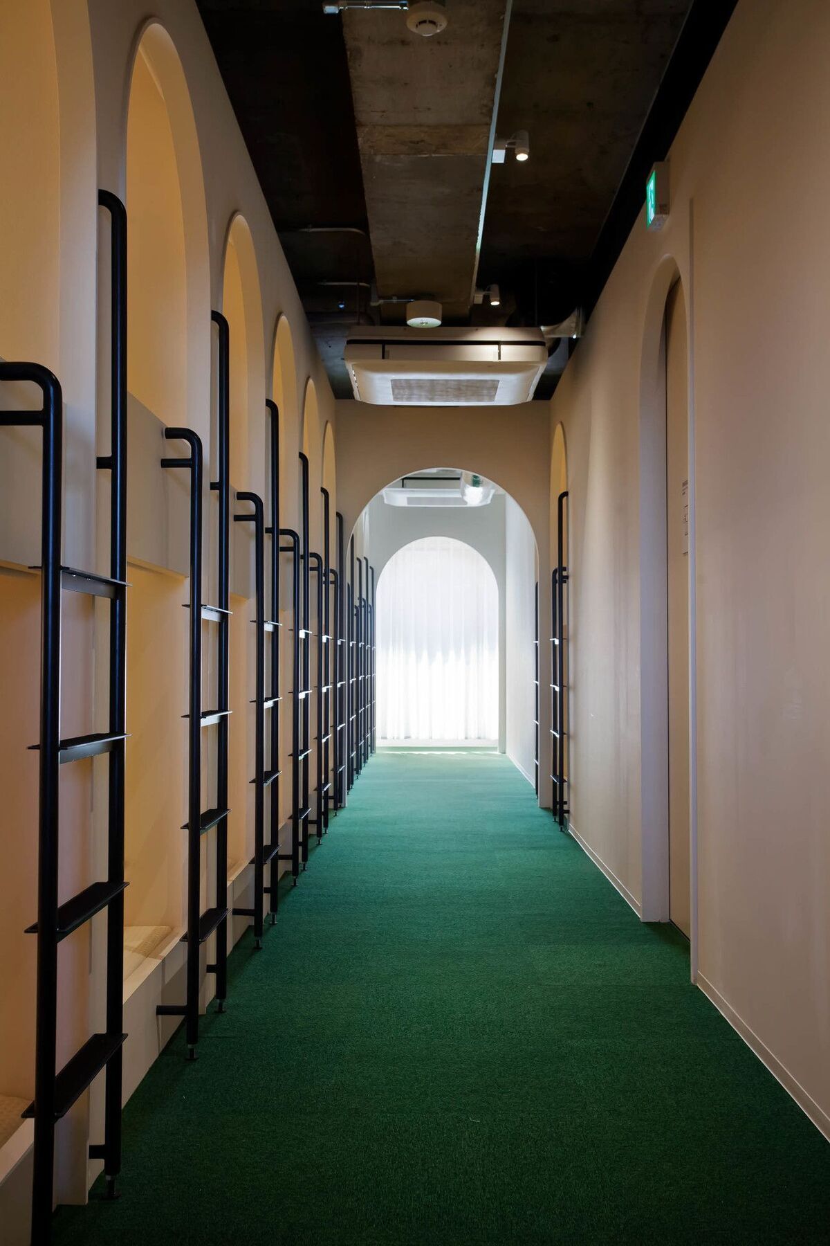 Mayu Woman Capsule hotel