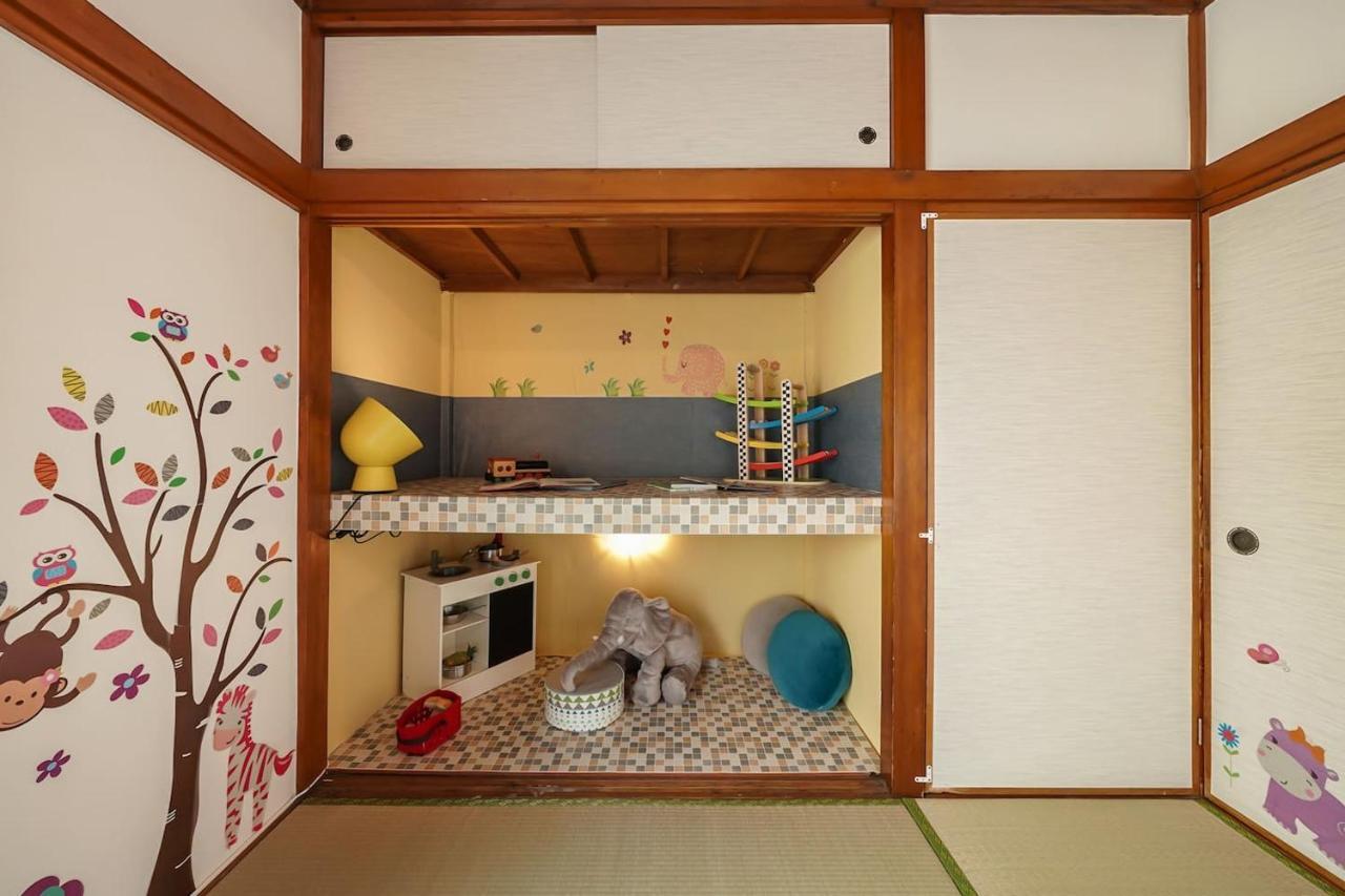 Japanese Traditional House Near Ueno, Skytree And Asakusa Tokyo