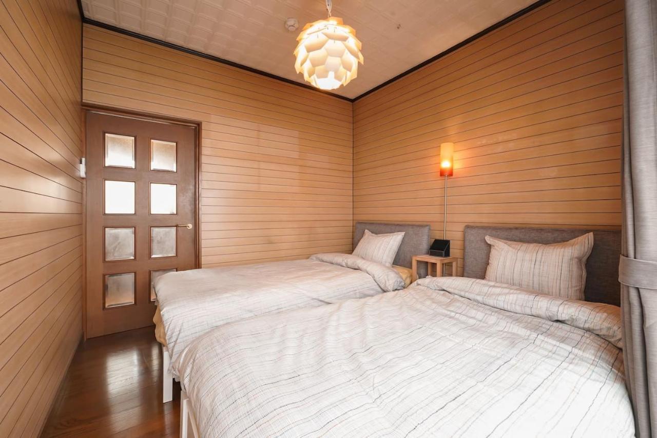 Japanese Traditional House Near Ueno, Skytree And Asakusa *