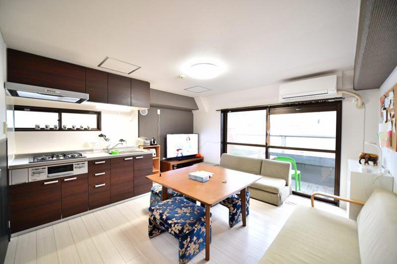 901 Three Bedrooms Large Apt At Jr Shinjuku Station新宿二丁目 * Tokyo