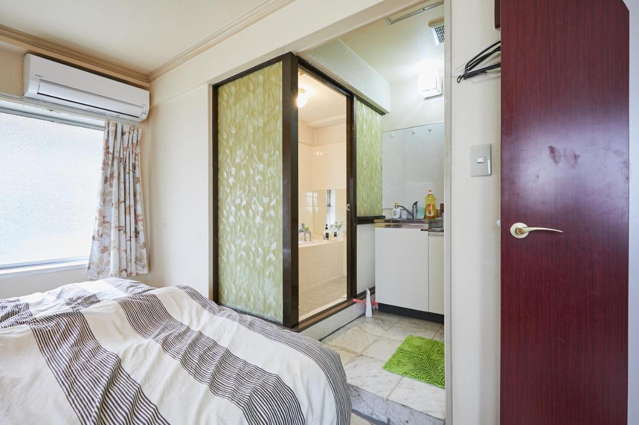 Apartment Miki Hall Akabane Tokyo