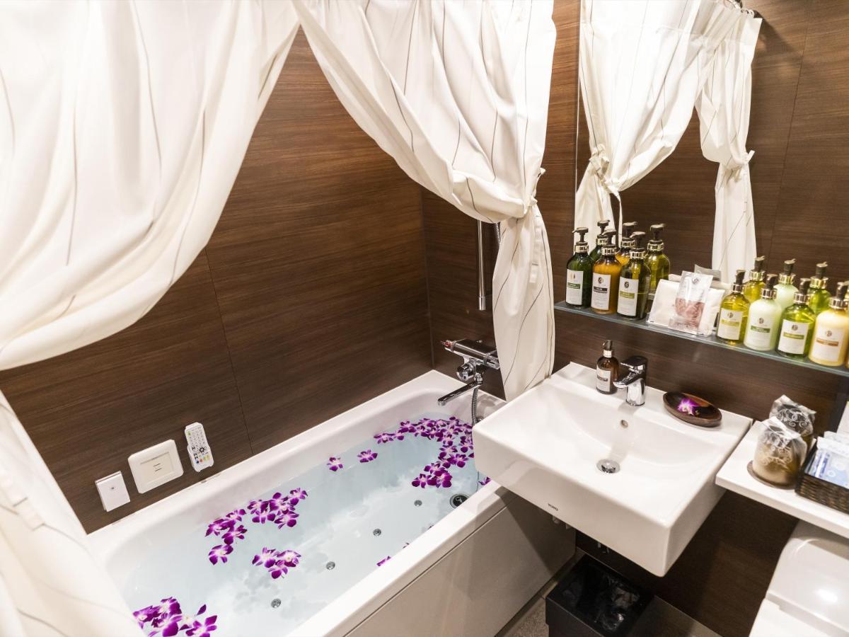 Petit Bali Garden Shin-okubo (adults Only) Hotel 4*