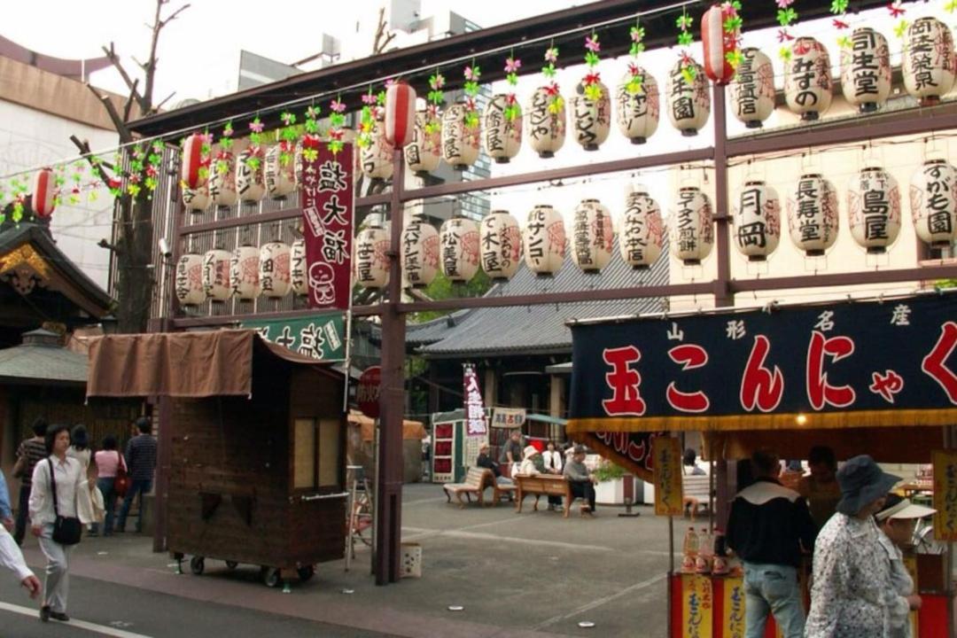 Nishi-sugamo Guest House. 2min To Nishi-sugamo Sta. 13min To Ikebukuro Sta. Tokyo