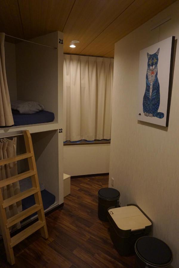 Uno Capsule Okubo Capsule hotel