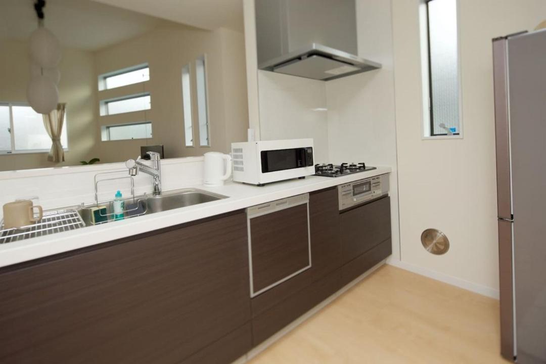 Nishi-sugamo Guest House. 2min To Nishi-sugamo Sta. 13min To Ikebukuro Sta. *
