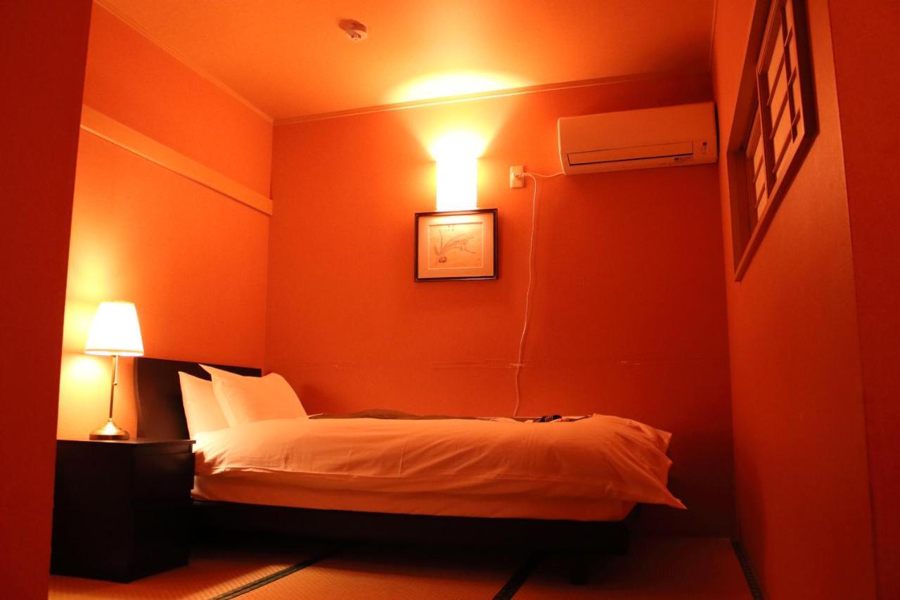 Chiyoda Hotel 2*